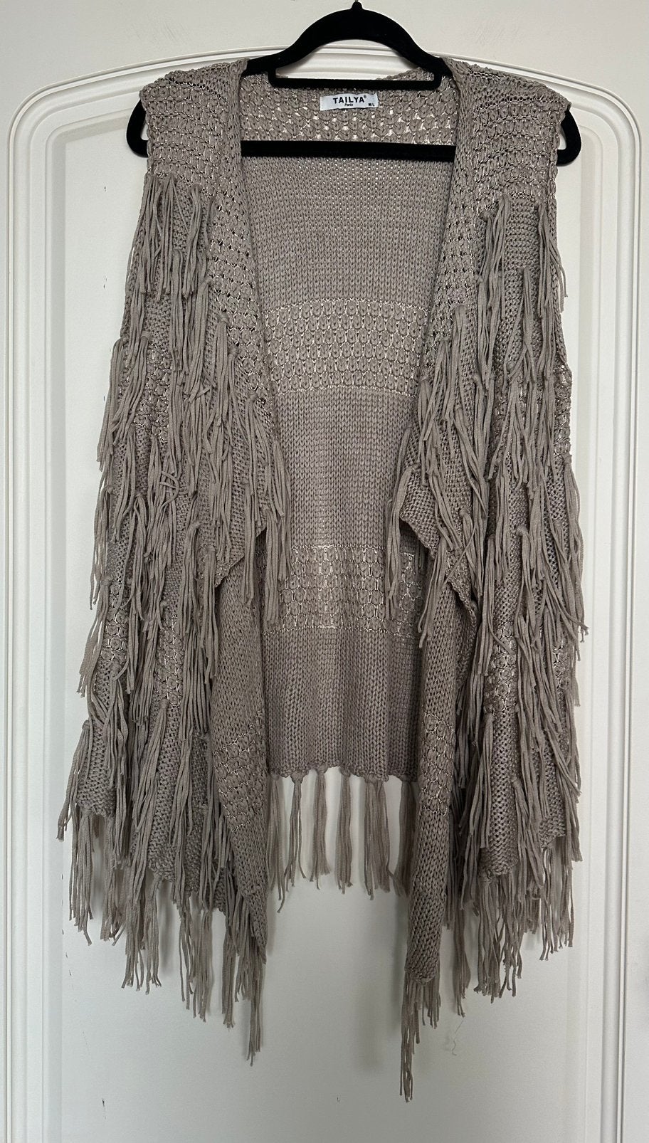 Boho franje gilet , one size, Kleding | Dames, Ophalen of Verzenden, Zo goed als nieuw, Maat 42/44 (L), Beige