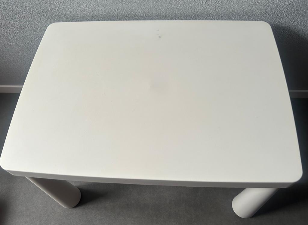 Tafel + stoeltje Ikea, Kinderen en Baby's, Kinderkamer | Tafels en Stoelen, Ophalen, Gebruikt, Tafel(s) en Stoel(en)