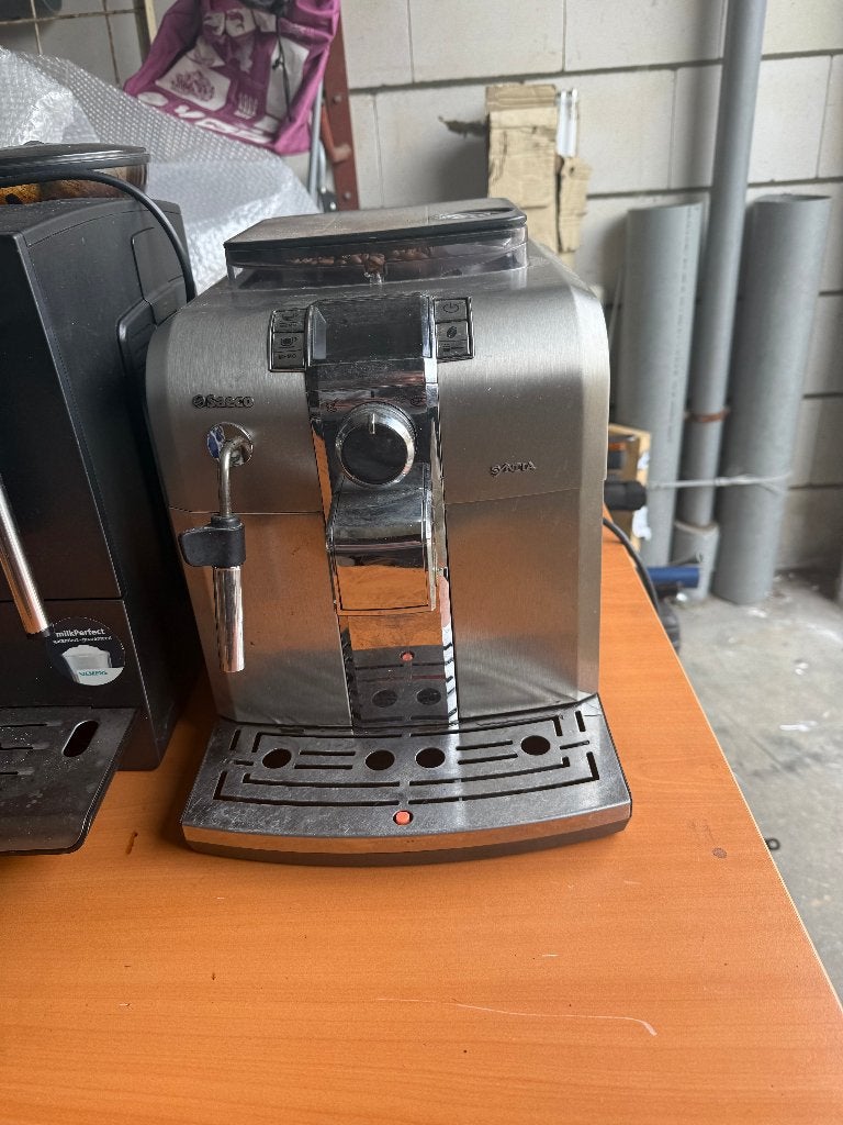 Koffieapparaten, Ophalen, Koffiemachine, Gemalen koffie
