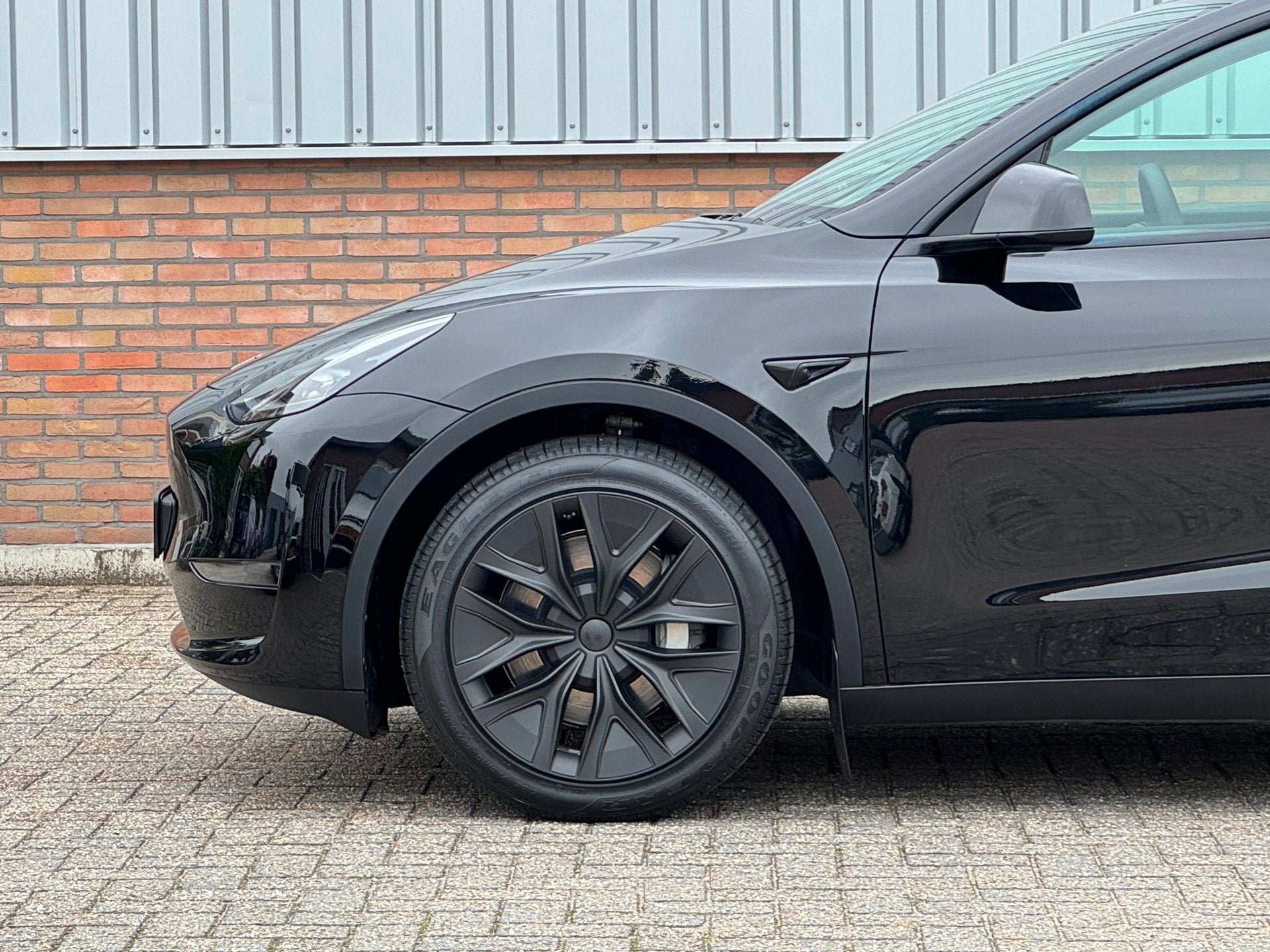 Foto 2 van Tesla MODEL Y Long Range AWD 75kWh FSD/ SOH 94,4