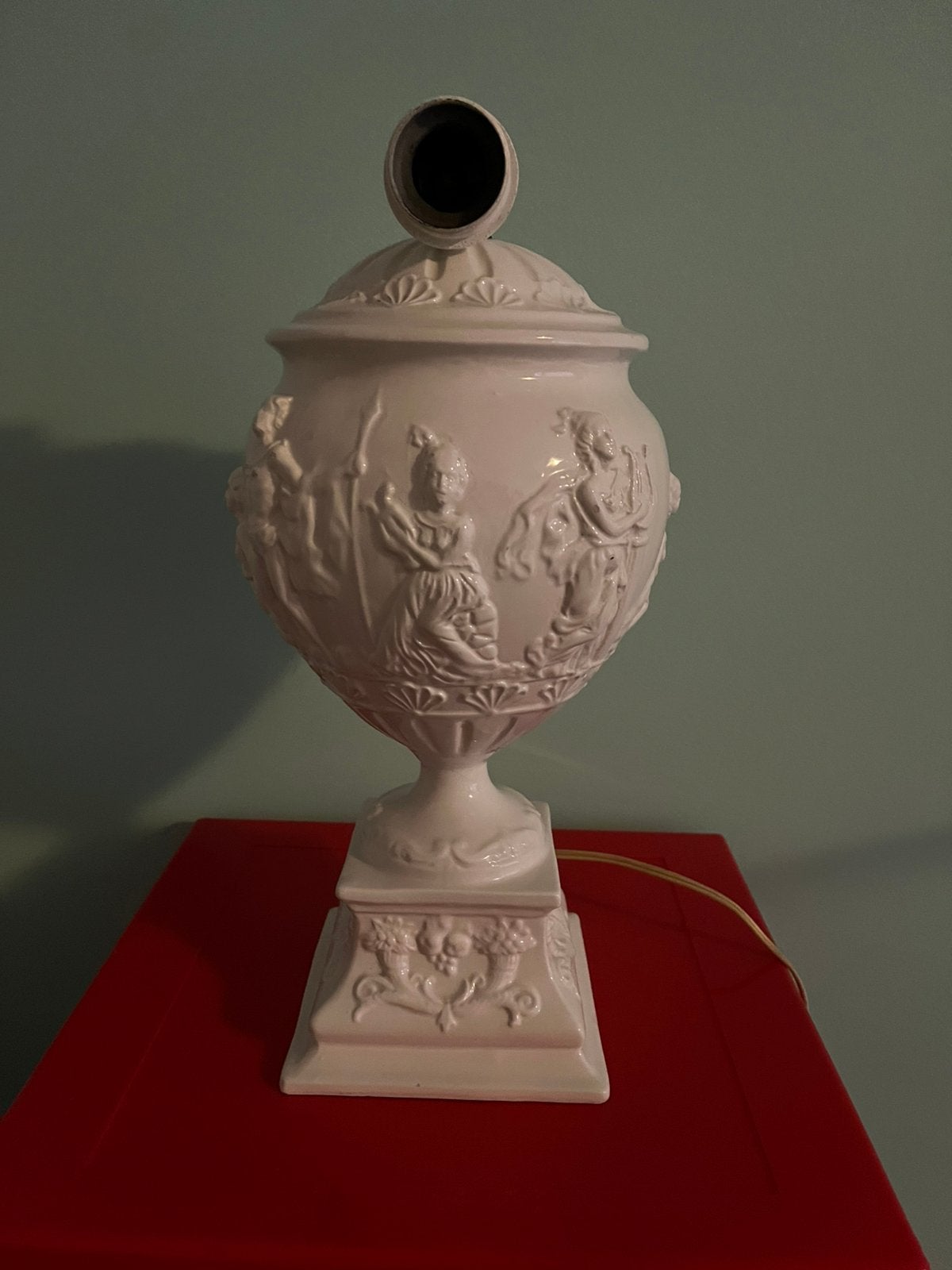 LAMPVOET. — NEOCLASSISTISCH. -  ROMEINSE FIGUREN., Ophalen of Verzenden