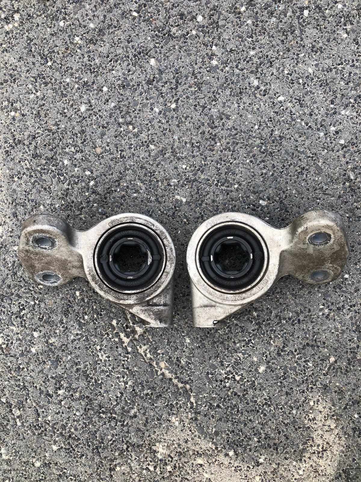 BMW E46 M3 draagarmrubbers en bodemplaat, Auto-onderdelen, Ophalen, Nieuw, BMW