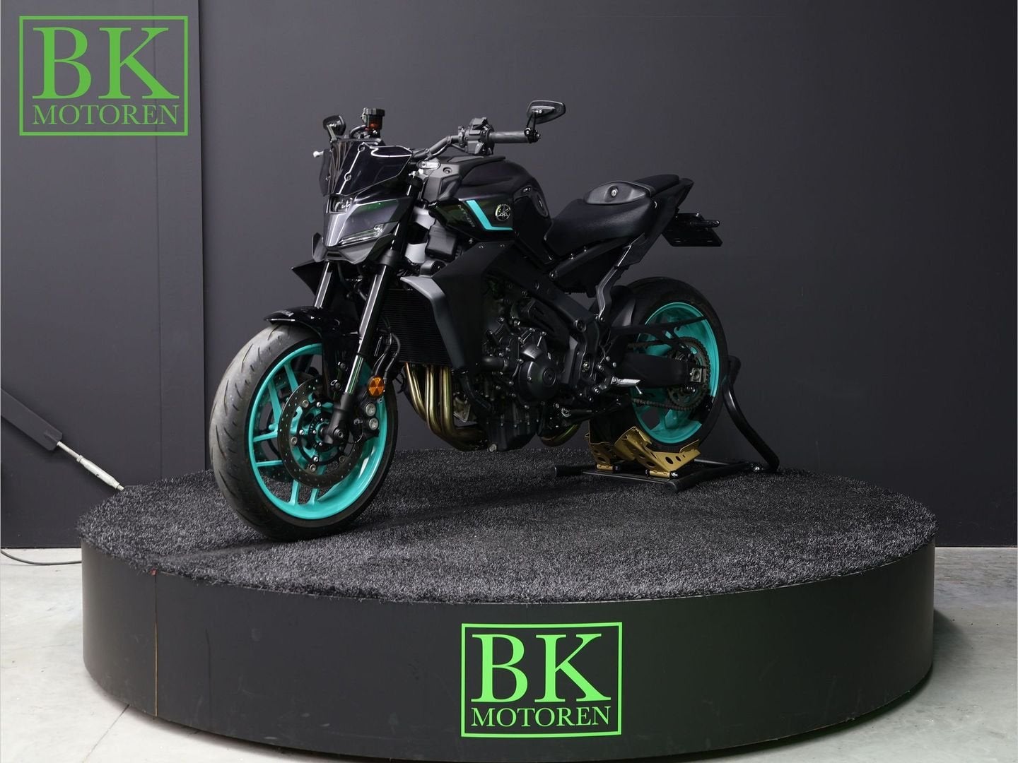 YAMAHA MT 09 Y-AMT | BK Performance Edition, 890 cc, Motorrijbewijs A, Bedrijf, Meer dan 35 kW