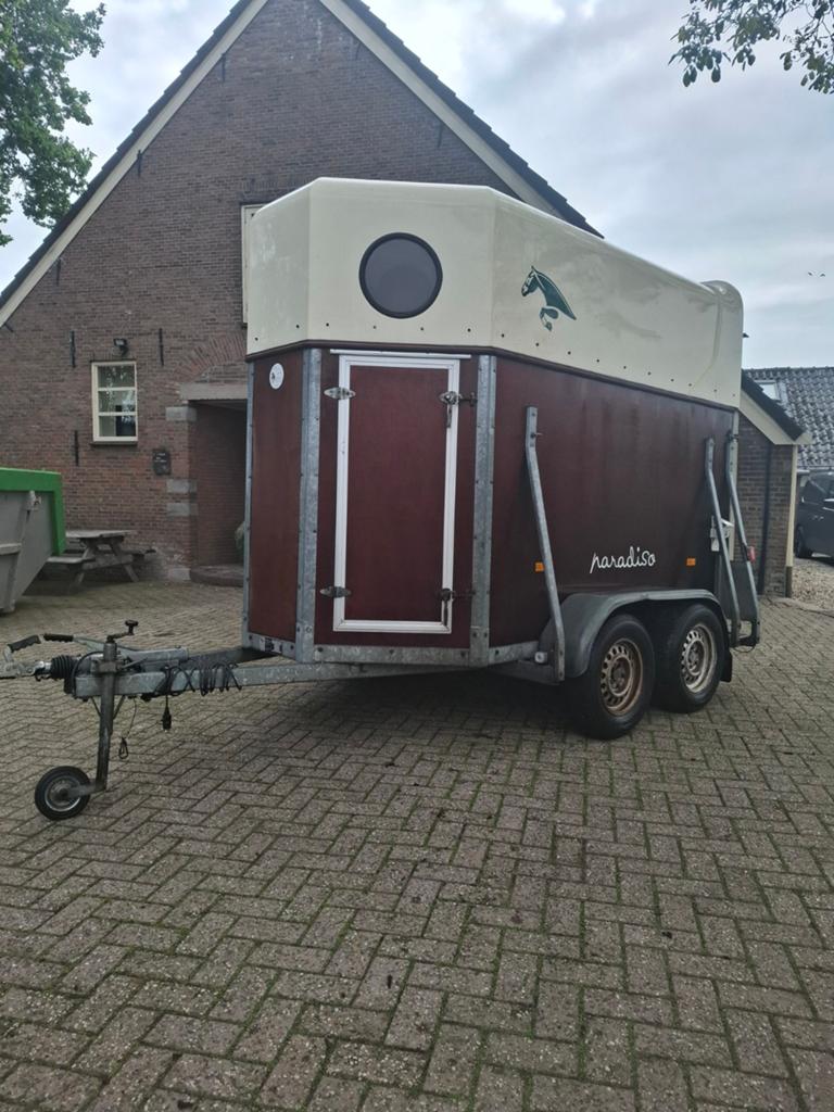 Nette 2 paards paarden trailer, Dieren en Toebehoren, Paarden en Pony's | Trailers en Aanhangwagens, Ophalen, Gebruikt