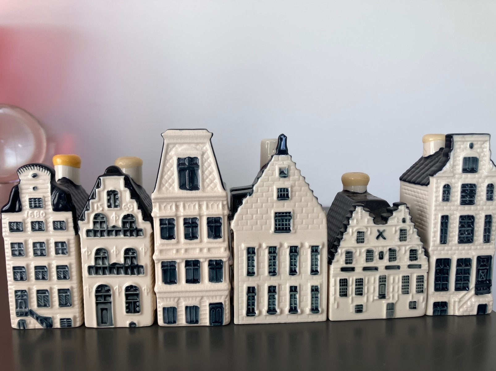 Huisjes 14, 18, 61, 68, 77 en 87, Ophalen of Verzenden, Zo goed als nieuw, 61 t/m 80