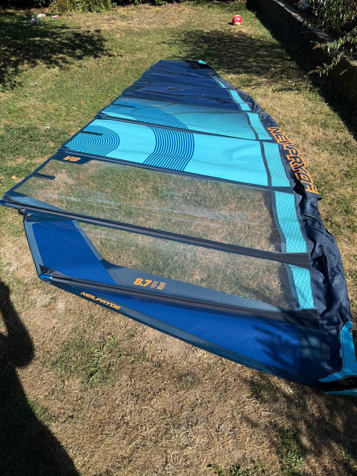 Neil Pryde v8 8.7 (nieuw staat), Watersport en Boten, Windsurfen, Ophalen, Zo goed als nieuw, Zeil