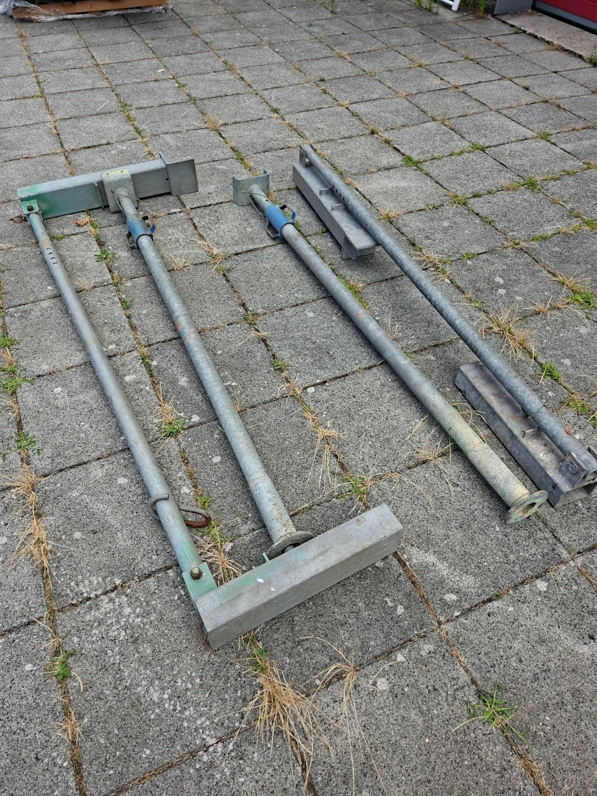Stutten, gevelstempels en schroefstempels, Doe-het-zelf en Verbouw, Steigers, Gebruikt, Overige typen, Minder dan 2 meter, Ophalen