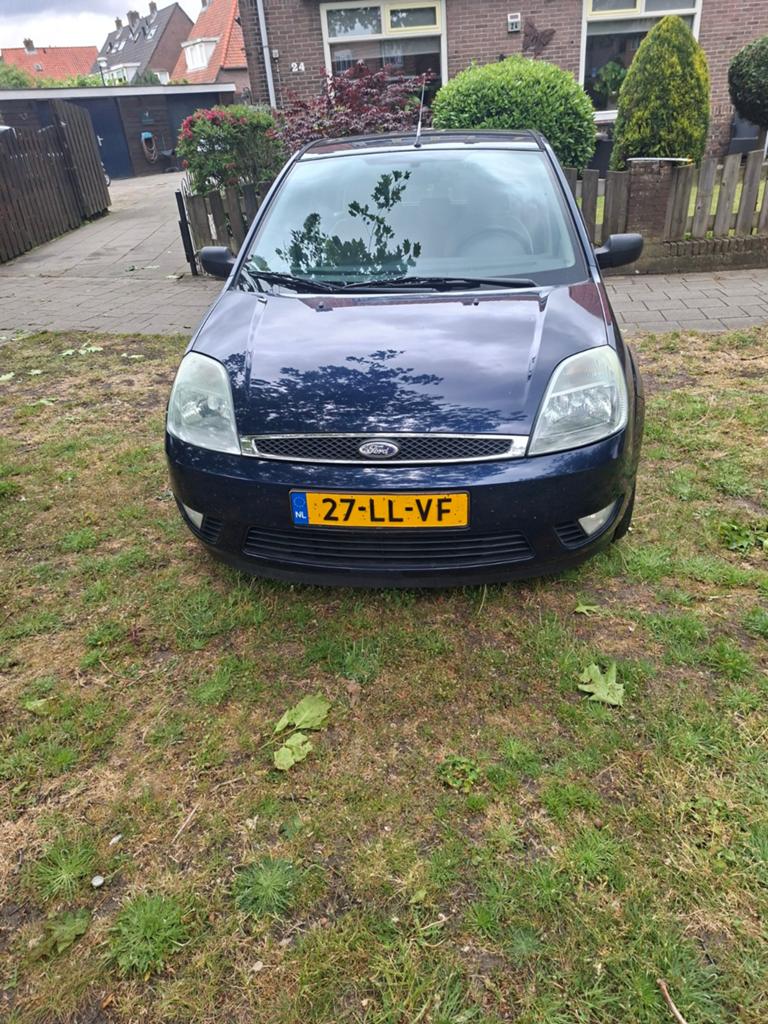 Ford Fiësta 1.4 16V 5DR 2003 Blauw, Voorwielaandrijving, 15 km/l, 40 €/maand, 4 cilinders