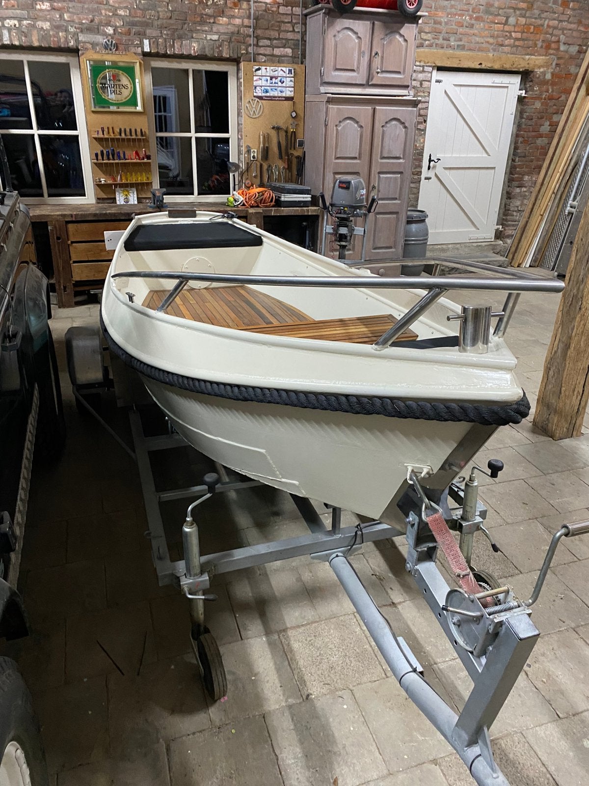 Mooie stalen boot/sloep met 5pk motor incl. Trailer., Watersport en Boten, Ophalen, Zo goed als nieuw, Buitenboordmotor, Anker
