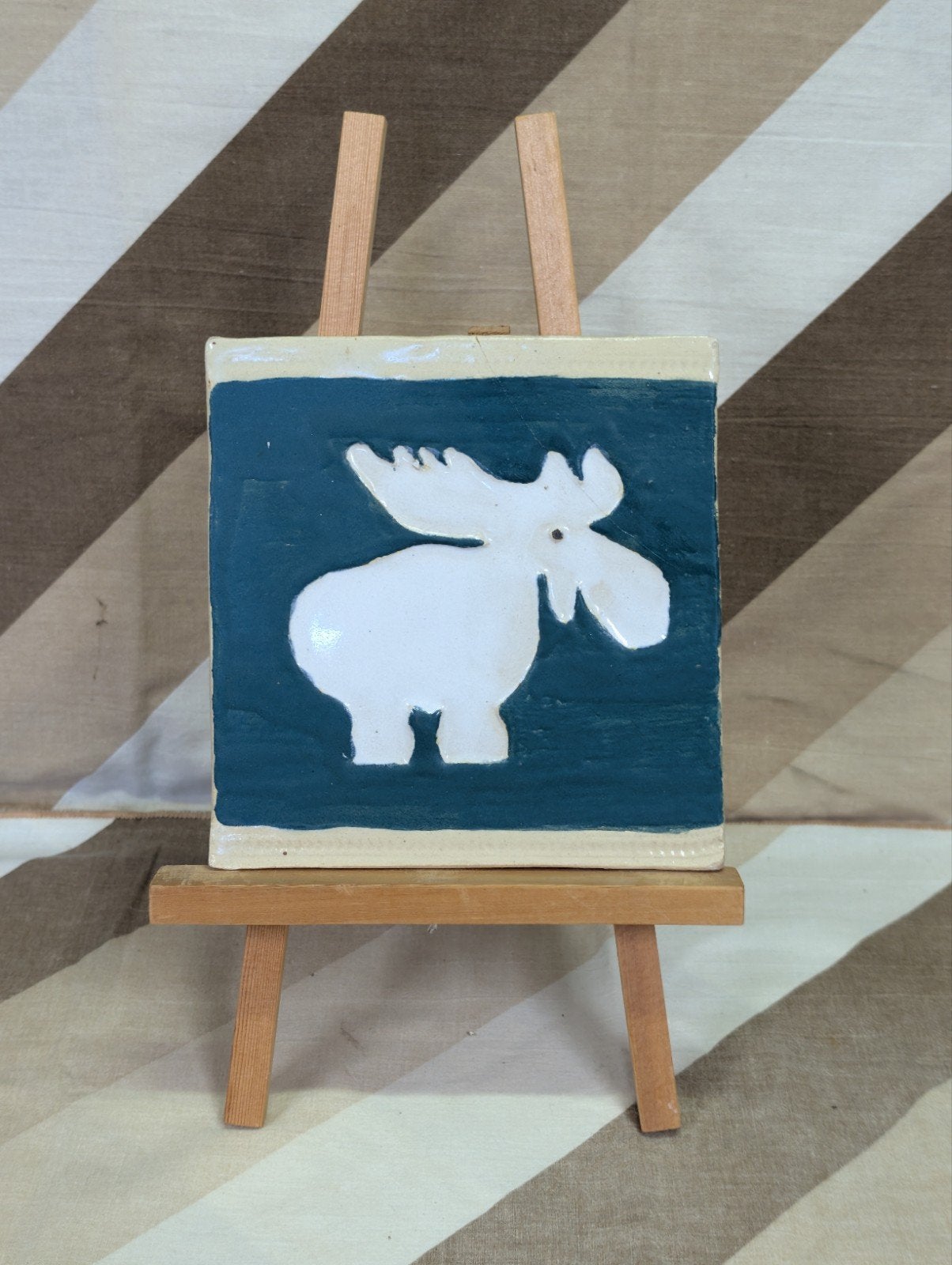 Leuk Scandinavisch tegelje met eland, Ophalen of Verzenden