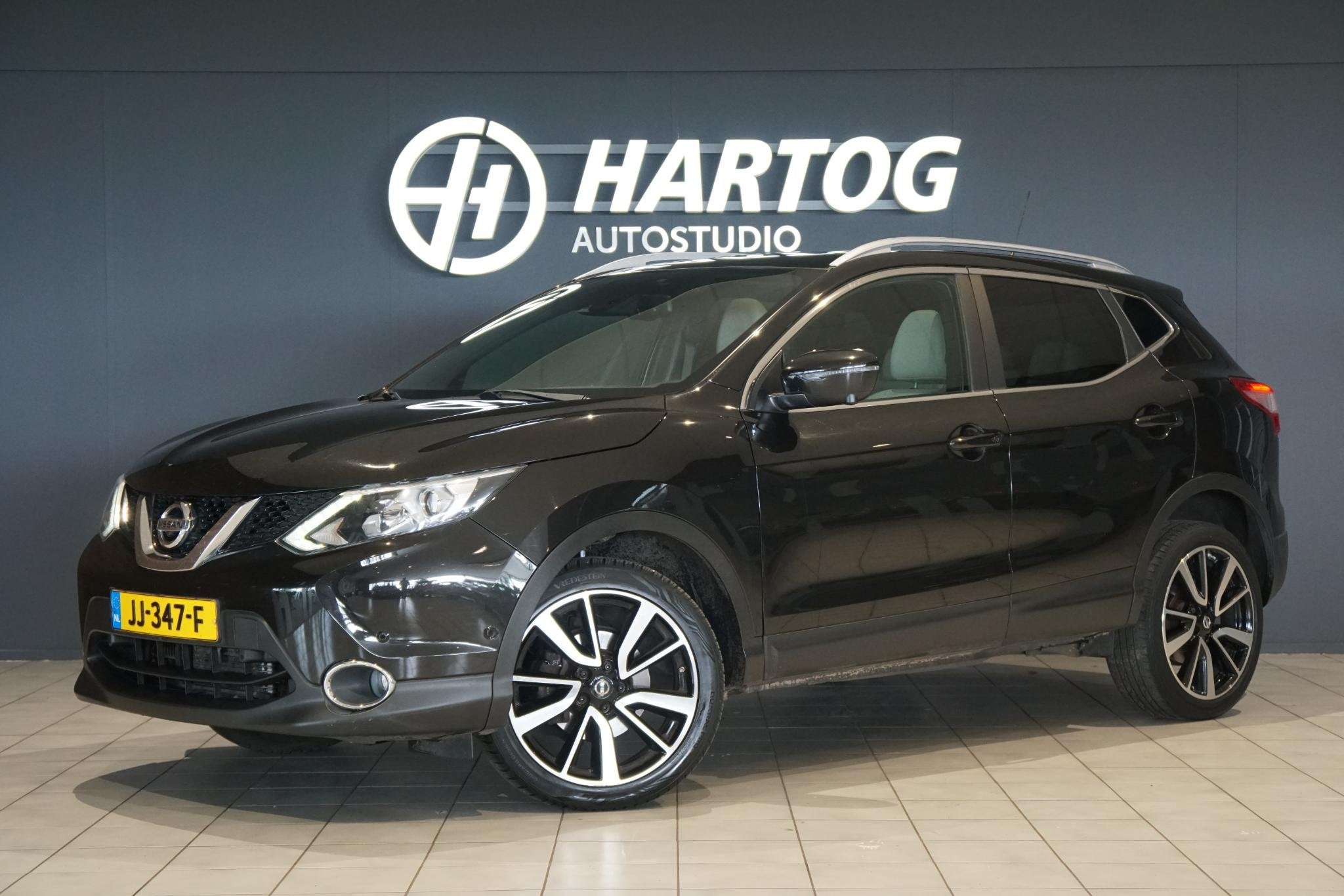 Nissan Qashqai 1.2 Tekna + AUT / PANORAMA / 360 CAMERA, Gebruikt, 4 cilinders, 116 pk, Zwart