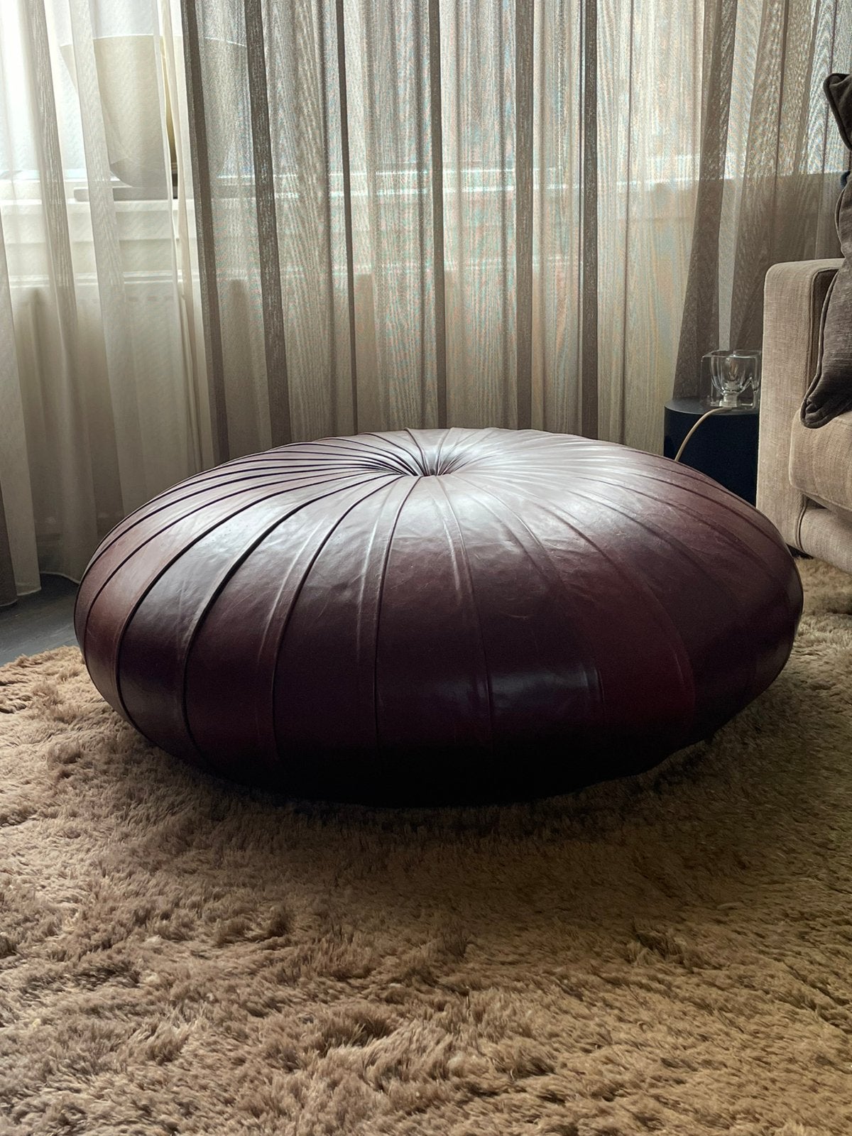 Vintage Design Poef Esedra van Poltrona Frau, Gebruikt, Rond, Leer, 75 tot 100 cm