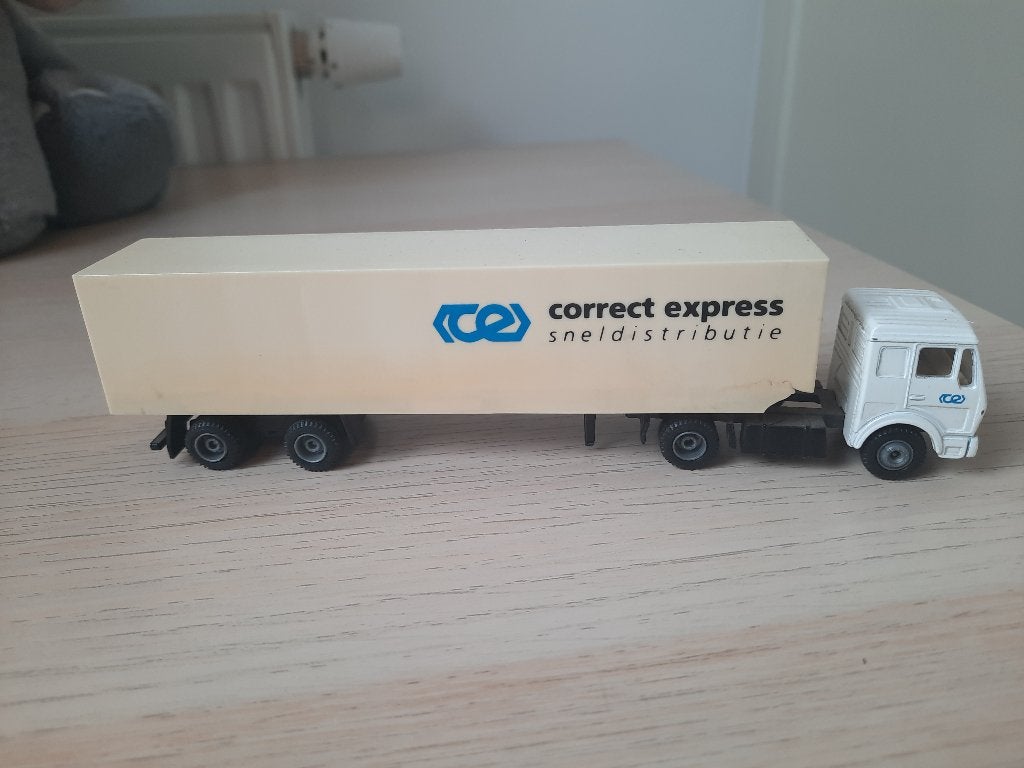 Mercedes Correct Express Efsi, Hobby en Vrije tijd, Modelauto's | 1:87, Ophalen of Verzenden, Gebruikt, Bus of Vrachtwagen, Efsi