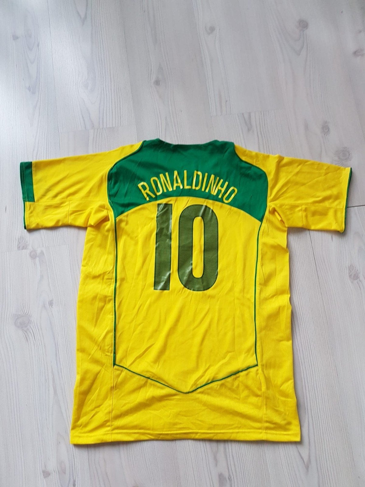 Brazilië Ronaldinho retro shirt in size large, Ophalen of Verzenden, Zo goed als nieuw, Shirt