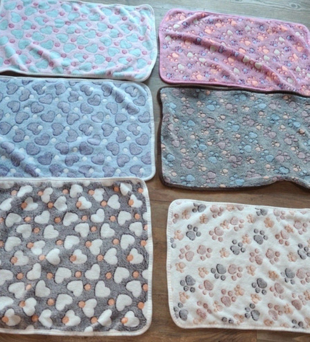 6 nieuwe hondendekens 60 cm bij 40 cm, Dieren en Toebehoren, Overige typen, 2941le, Nieuw, Jacqueline