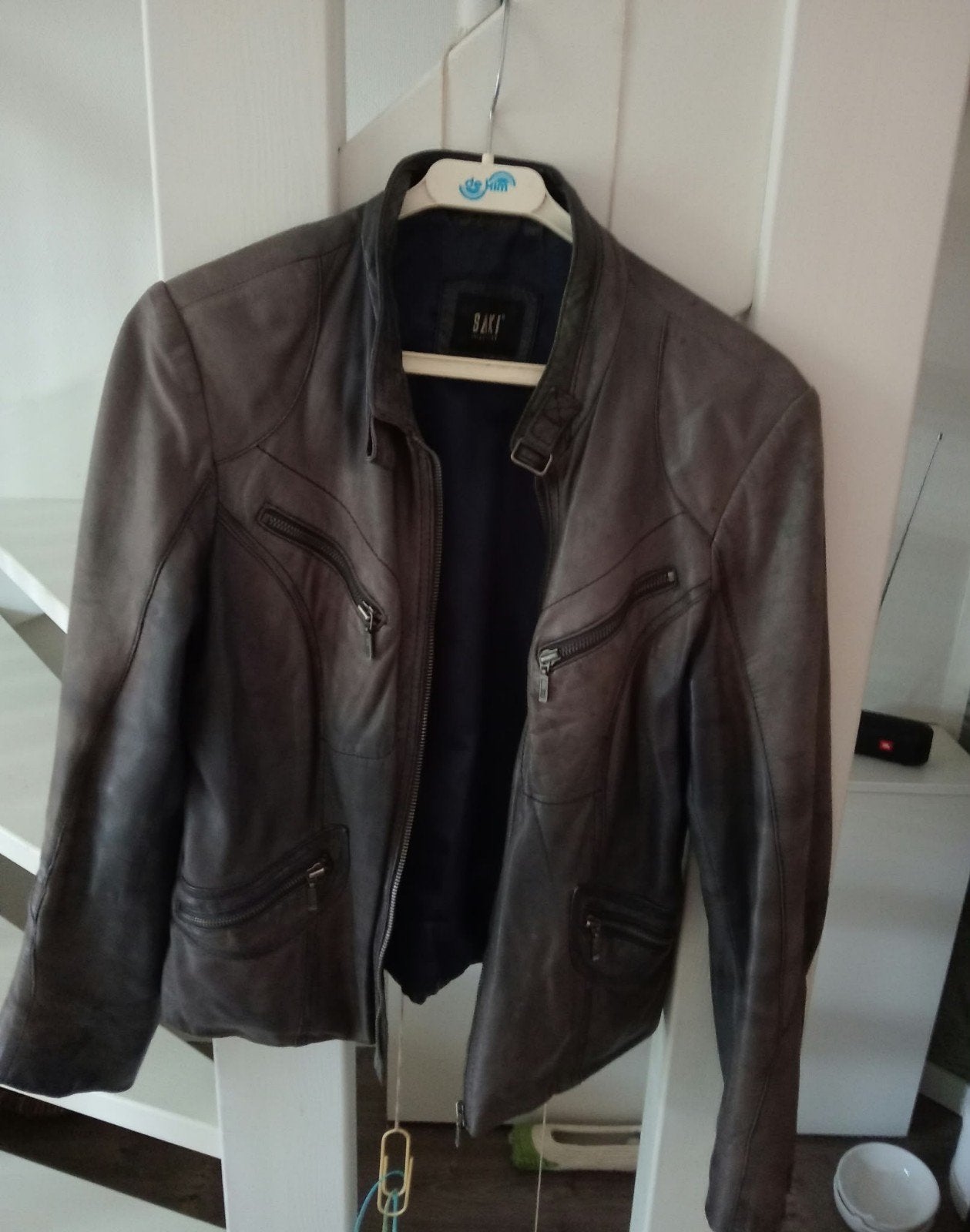 Stijlvolle Leren Damesjas van SAKI Collection - Maat 44, Kleding | Dames, Maat 42/44 (L), Ophalen of Verzenden, Grijs, SAKI Collection