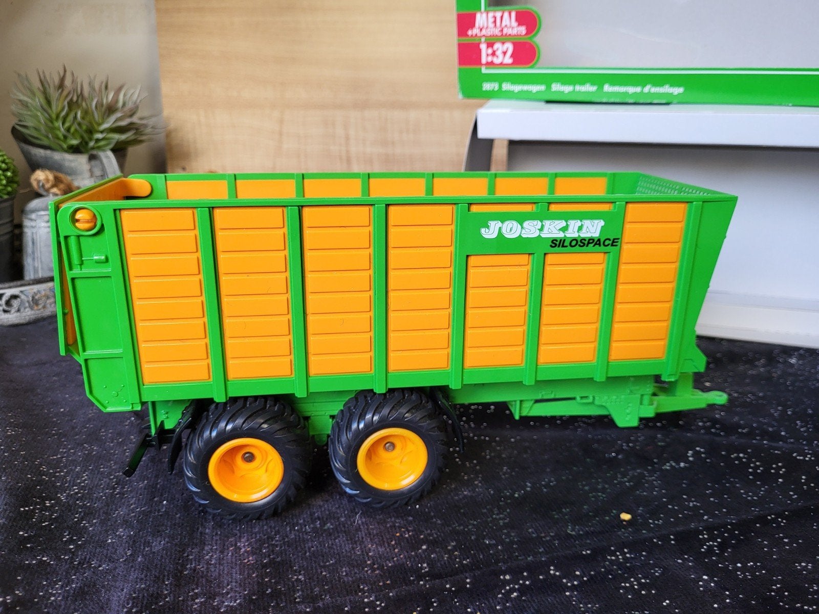 Joskin sïlagewagen.. Siku  Nieuw, Ophalen of Verzenden, Nieuw, 1:32 tot 1:50, Overige typen