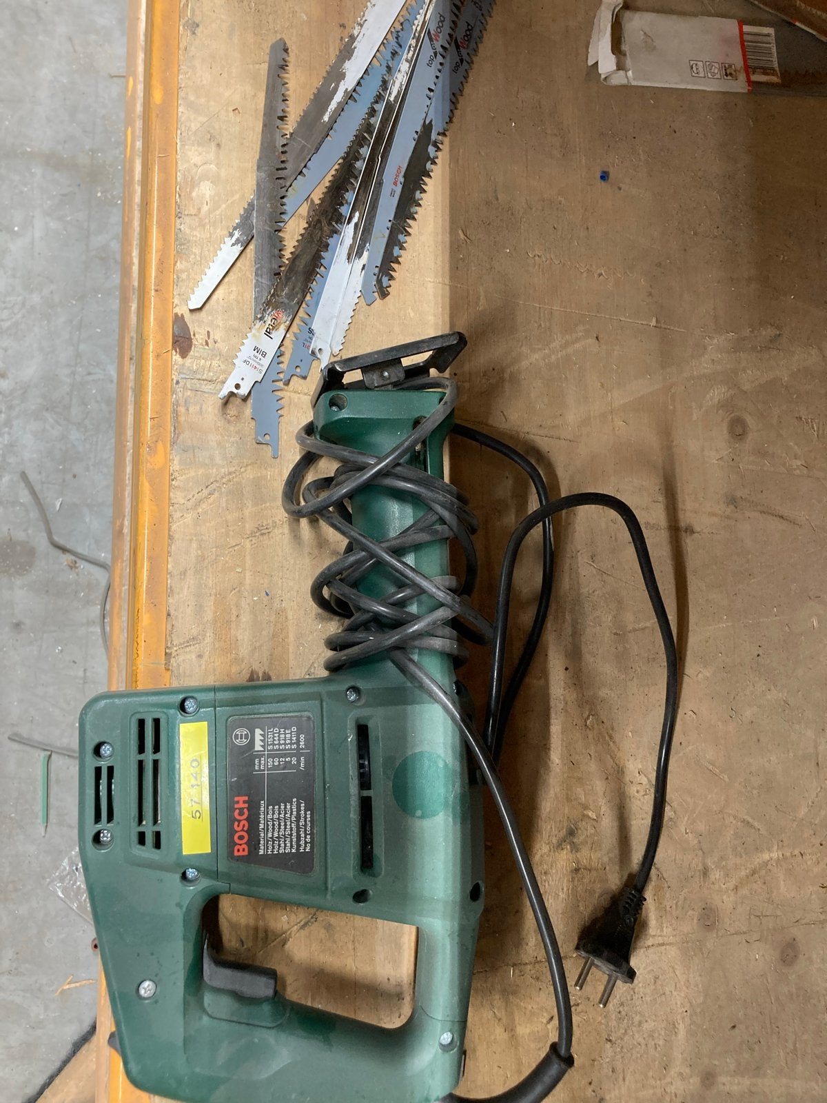 Bosch Reciprozaag met zaagbladen, Gebruikt, 600 tot 1200 watt, Ophalen of Verzenden, 30 tot 70 mm