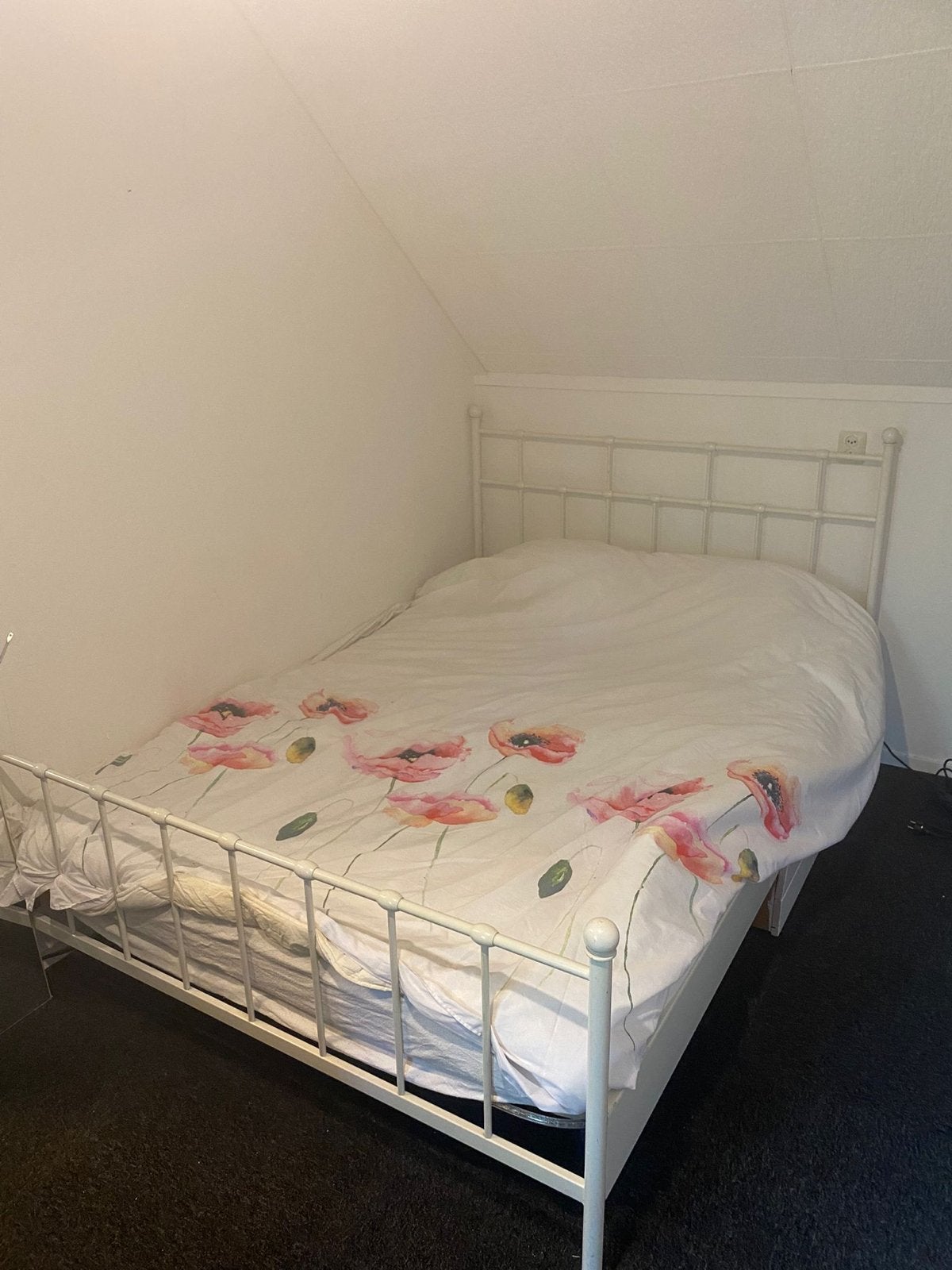 Mooi wit bed met matras, 140x200, Ophalen, Gebruikt, Wit, Tweepersoons