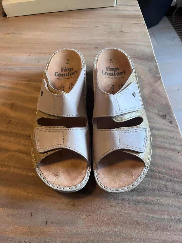Think! Lederen, ecru sandalen, maat 43, Kleding | Dames, Schoenen, Ophalen, Beige, Sandalen of Muiltjes, Zo goed als nieuw