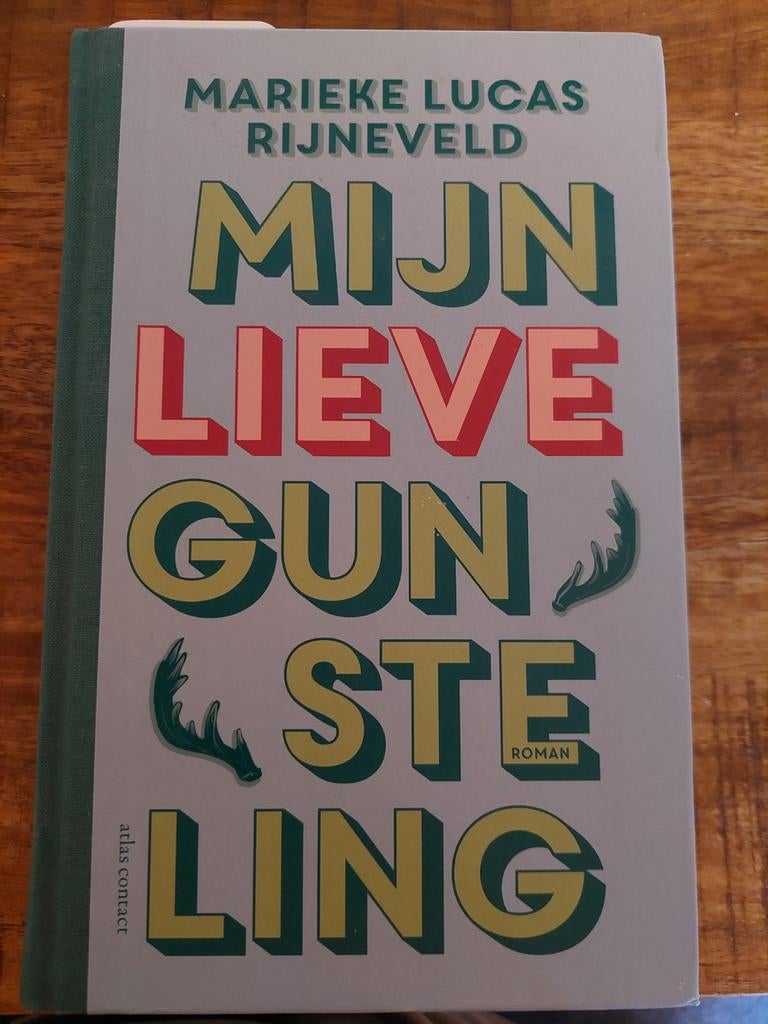 Marieke Lucas Rijneveld - Mijn lieve gunsteling, Ophalen of Verzenden, Zo goed als nieuw, Marieke Lucas Rijneveld