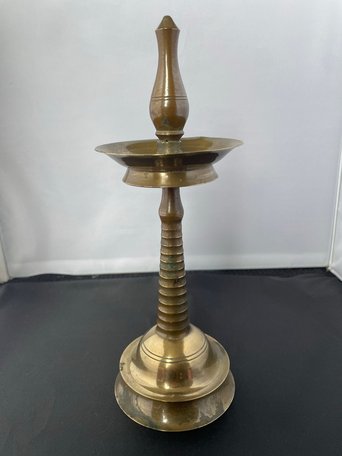 Antieke Indiase Diya (olielamp) van messing, Ophalen of Verzenden