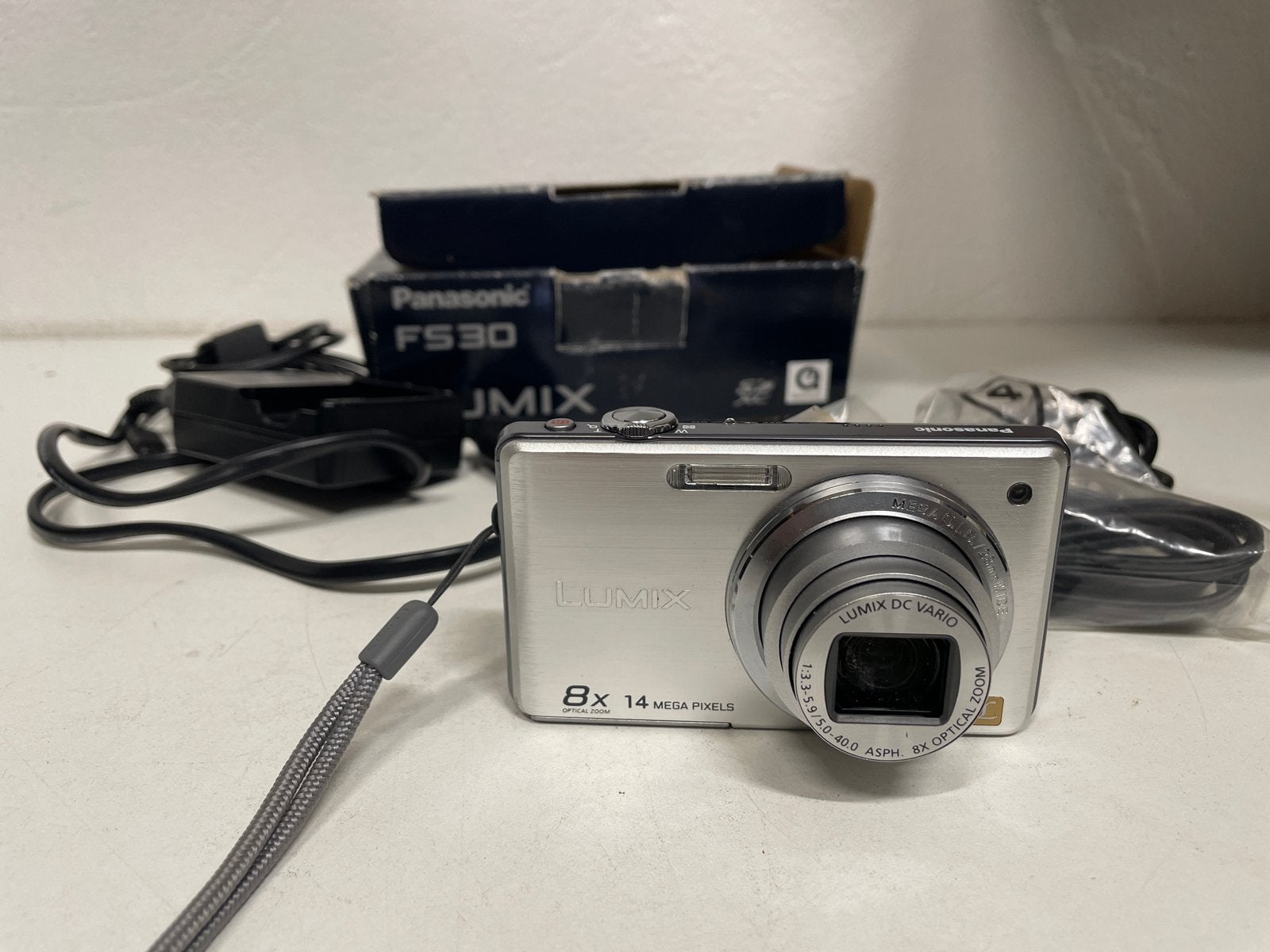 Panasonic Lumix DMC-FS30 Compactcamera - Zilver, Ingebouwde flitser, Gebruikt, Panasonic, Ophalen of Verzenden