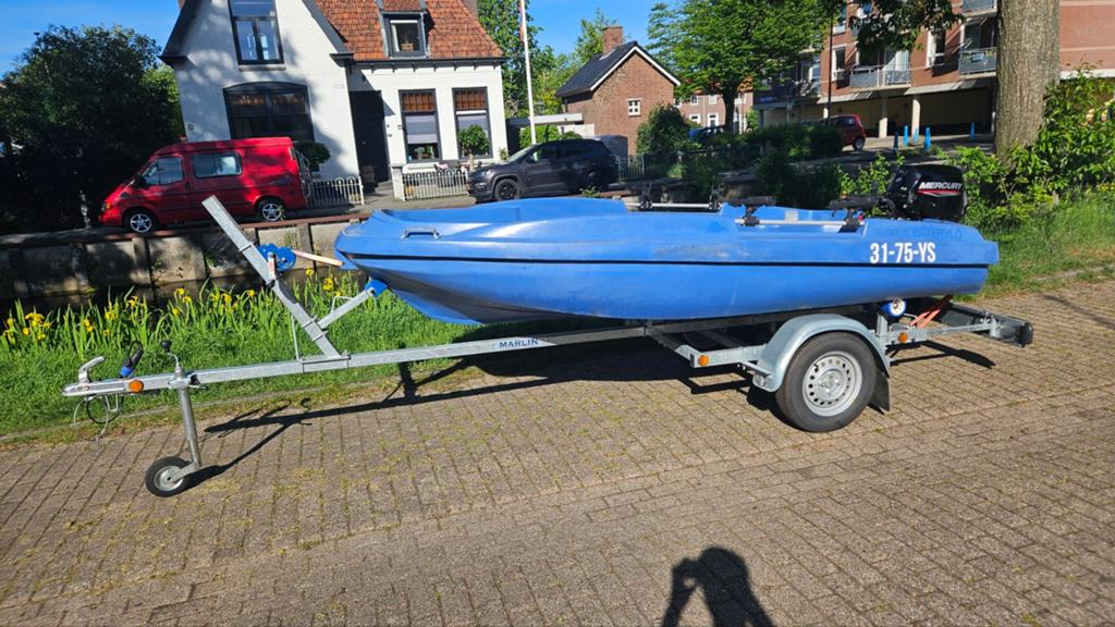 Jeanneau Cap 360 + Mercury 20pk EFI + Marlin Trailer set, Watersport en Boten, 10 tot 30 pk, Kunststof, Viertaktmotor, Zo goed als nieuw
