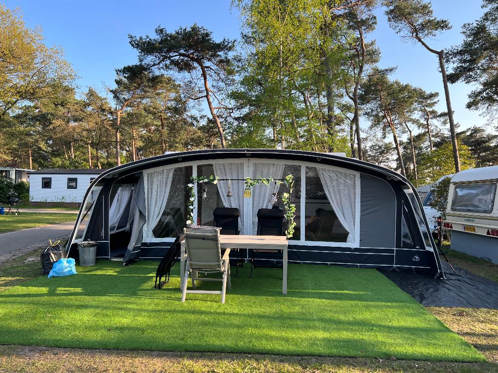Caravan 545 Dethleffs camper style, Tot en met 2, Particulier, 1250 - 1500 kg, Schokbreker