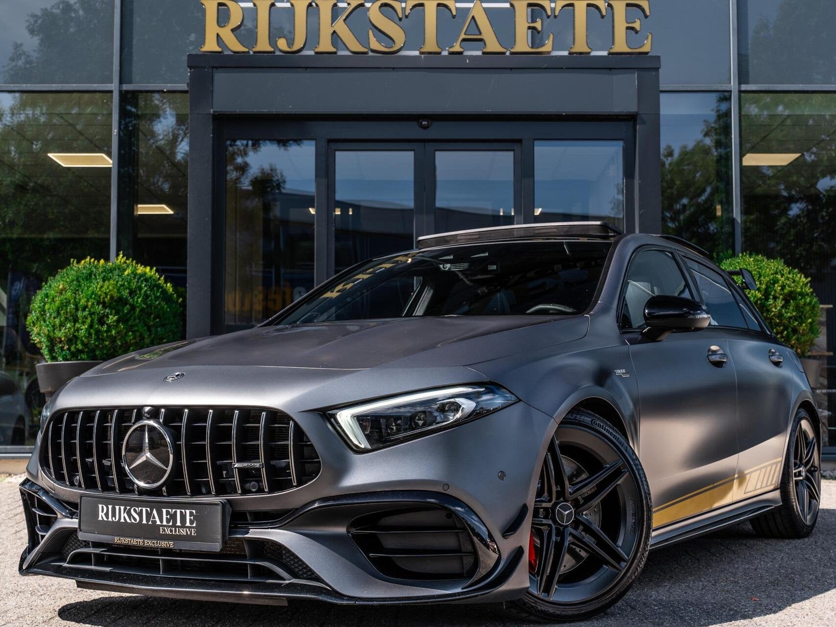 Mercedes A-klasse AMG A45S 4MATIC+|PANO|KUIP|BURMESTER|ED.1, Auto's, Automaat, Dealer onderhouden, Gebruikt, 4 cilinders