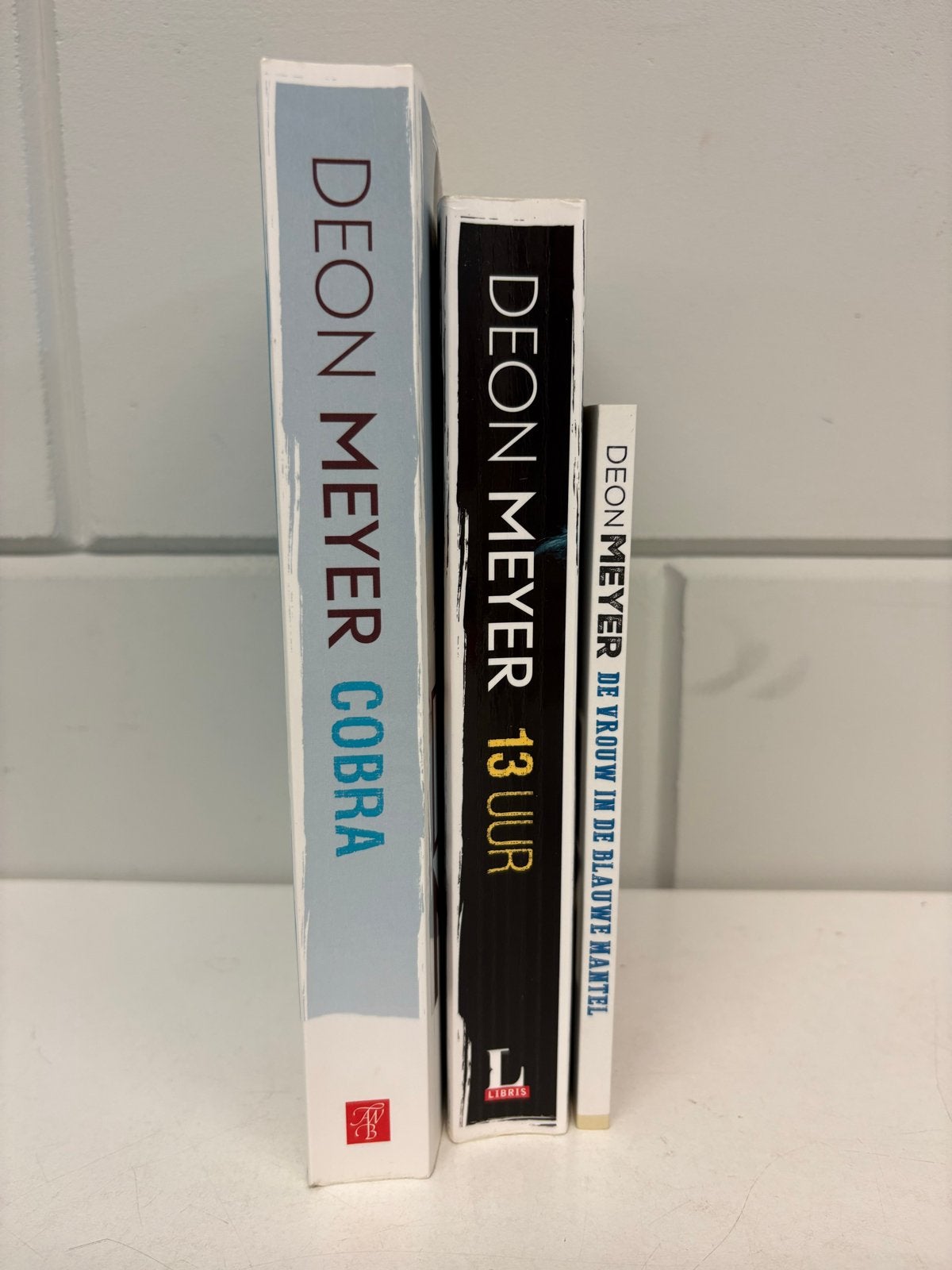 Deon Meyer Thriller Boeken: Cobra, 13 Uur, Vrouw in Blauwe M, Ophalen of Verzenden, Zo goed als nieuw, Wereld overig
