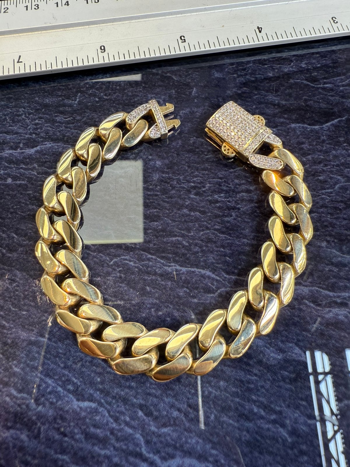 14k gouden Cuban/gourmet armband met iced out backslot, Ophalen of Verzenden, Nieuw, Goud, Goud