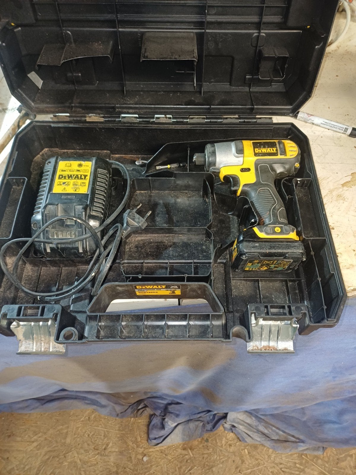 DeWalt DCF815 Accu Slagmoersleutel met lader en accu, Ophalen, Gebruikt, Variabele snelheid, Overige typen