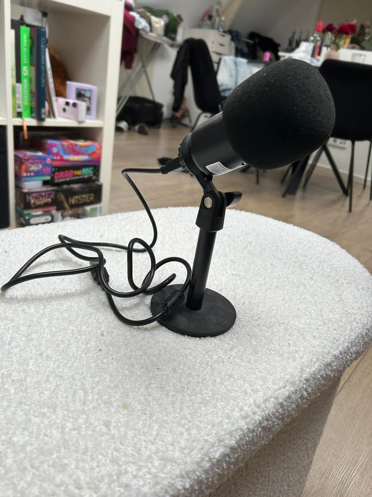 Podcast microfoon, Muziek en Instrumenten, Microfoons, Ophalen, Zo goed als nieuw, Studiomicrofoon