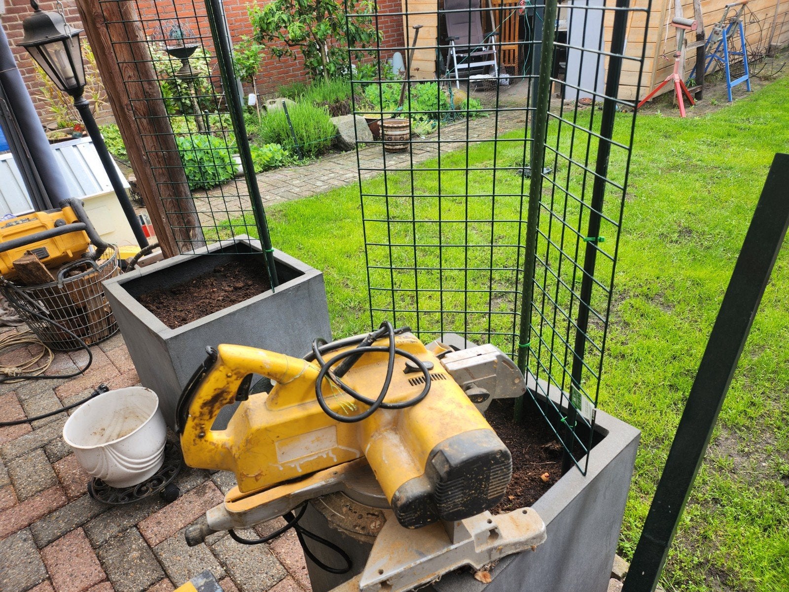 Dewalt afkortzaag werkt goed bel, Ophalen of Verzenden, 1200 watt of meer, Afkortzaag, 70 mm of meer