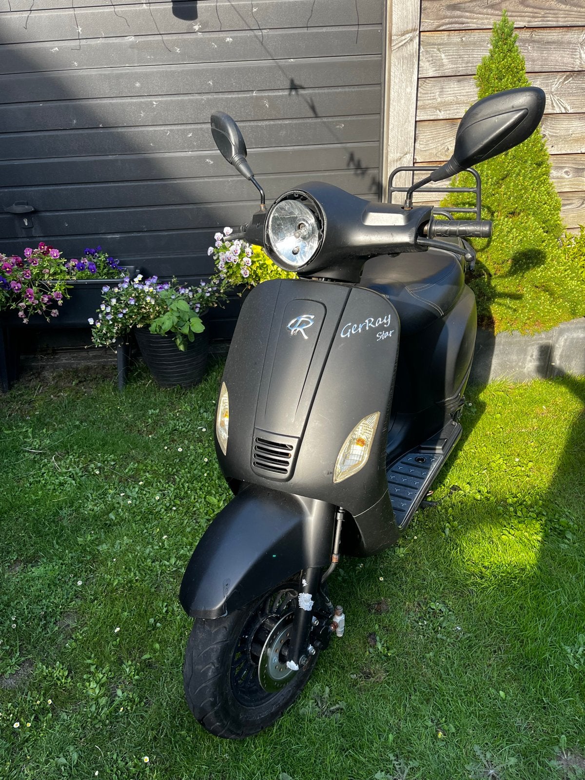 Nette Gerray Star 50cc bromscooter - start niet, Ophalen, Gebruikt, Maximaal 45 km/u, Benzine