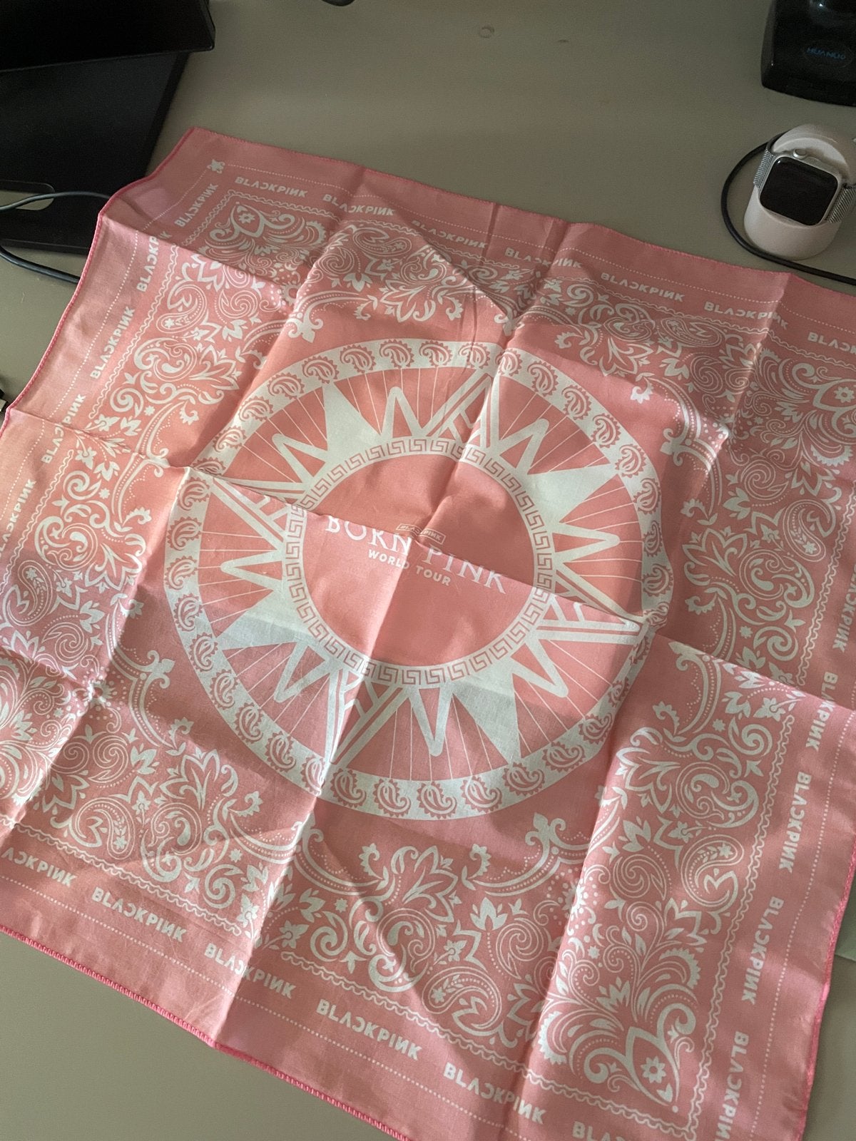 BLACKPINK Born Pink World Tour Bandana, Verzenden, Zo goed als nieuw