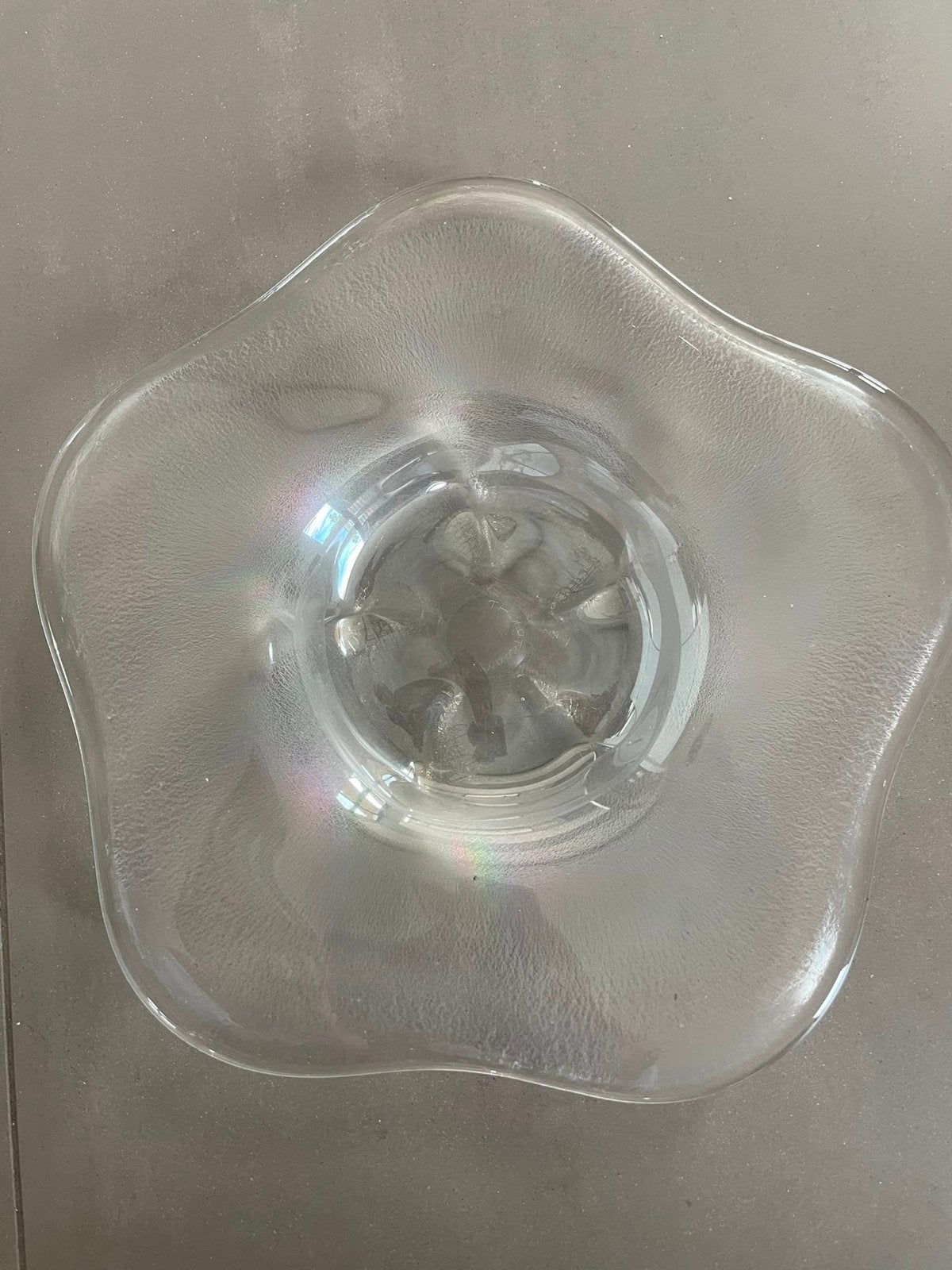 Decoratieve glazen schaal - Maastricht, Antiek en Kunst, Antiek | Glas en Kristal, Ophalen