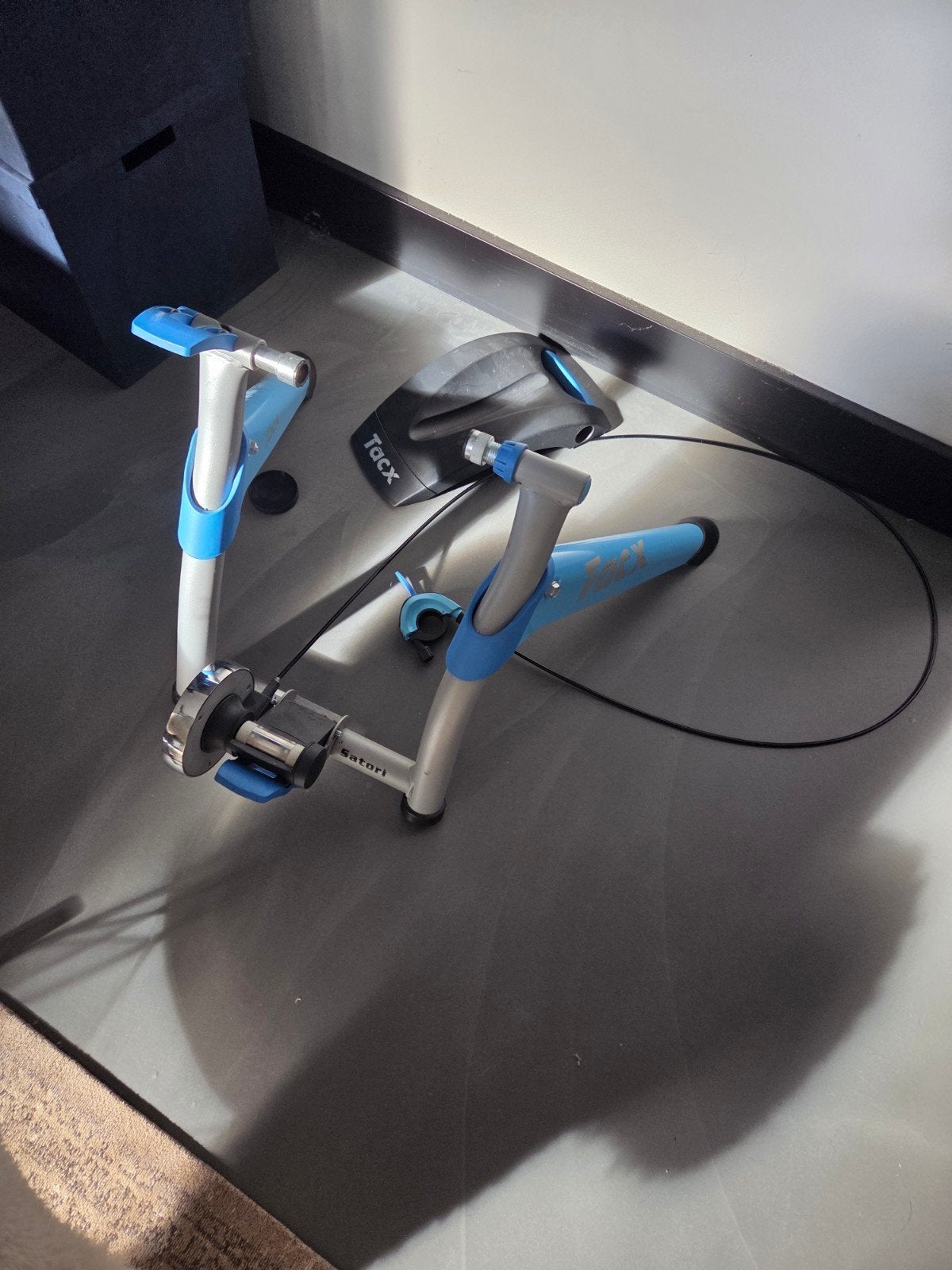Tacx Satori Smart Trainer - Zo goed als nieuw, Sport en Fitness, Ophalen, Gebruikt, Overige typen