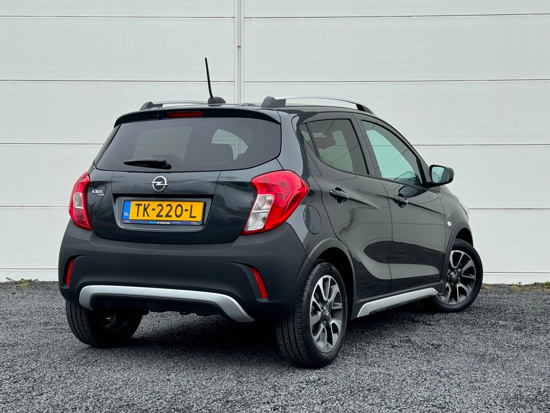 Opel KARL 1.0 Rocks Automaat Org NL Navi Apple carplay Airco, Auto's, Opel, 839 kg, Gebruikt, Euro 6, Parkeersensor