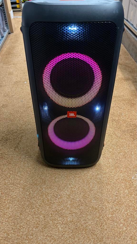 JBL PartyBox 300 - Krachtige Bluetooth Party Speaker, Ophalen of Verzenden, Zo goed als nieuw, Minder dan 500 watt, Overige typen