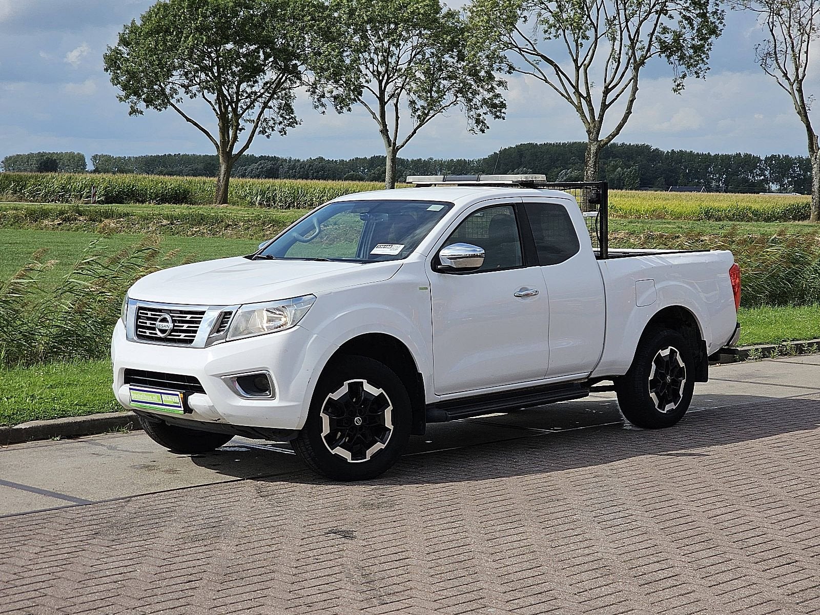 NISSAN NAVARA 2.3 4wd 4x4 160pk nap, Gebruikt, Navigatiesysteem, Bedrijf, Vierwielaandrijving