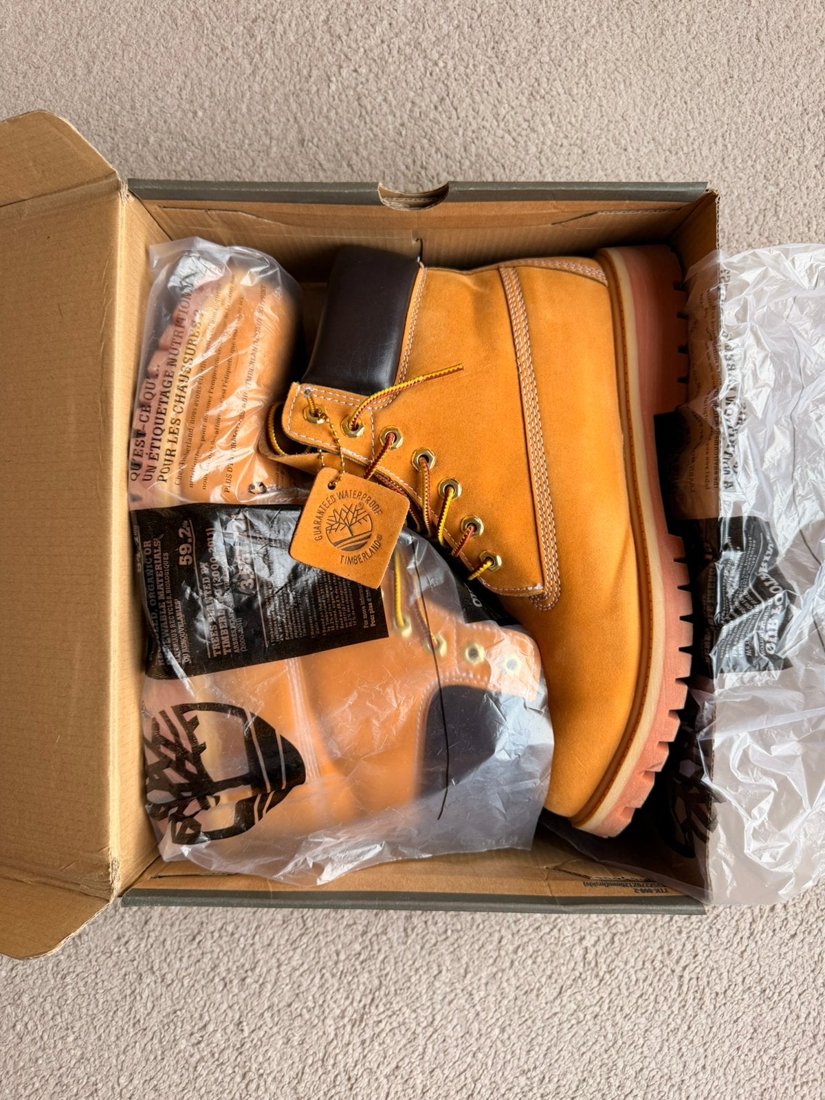 Timberland 6 Inch Classic Boots - Wheat/Yellow - Maat 44, Overige kleuren, Boots, Ophalen of Verzenden, Gedragen
