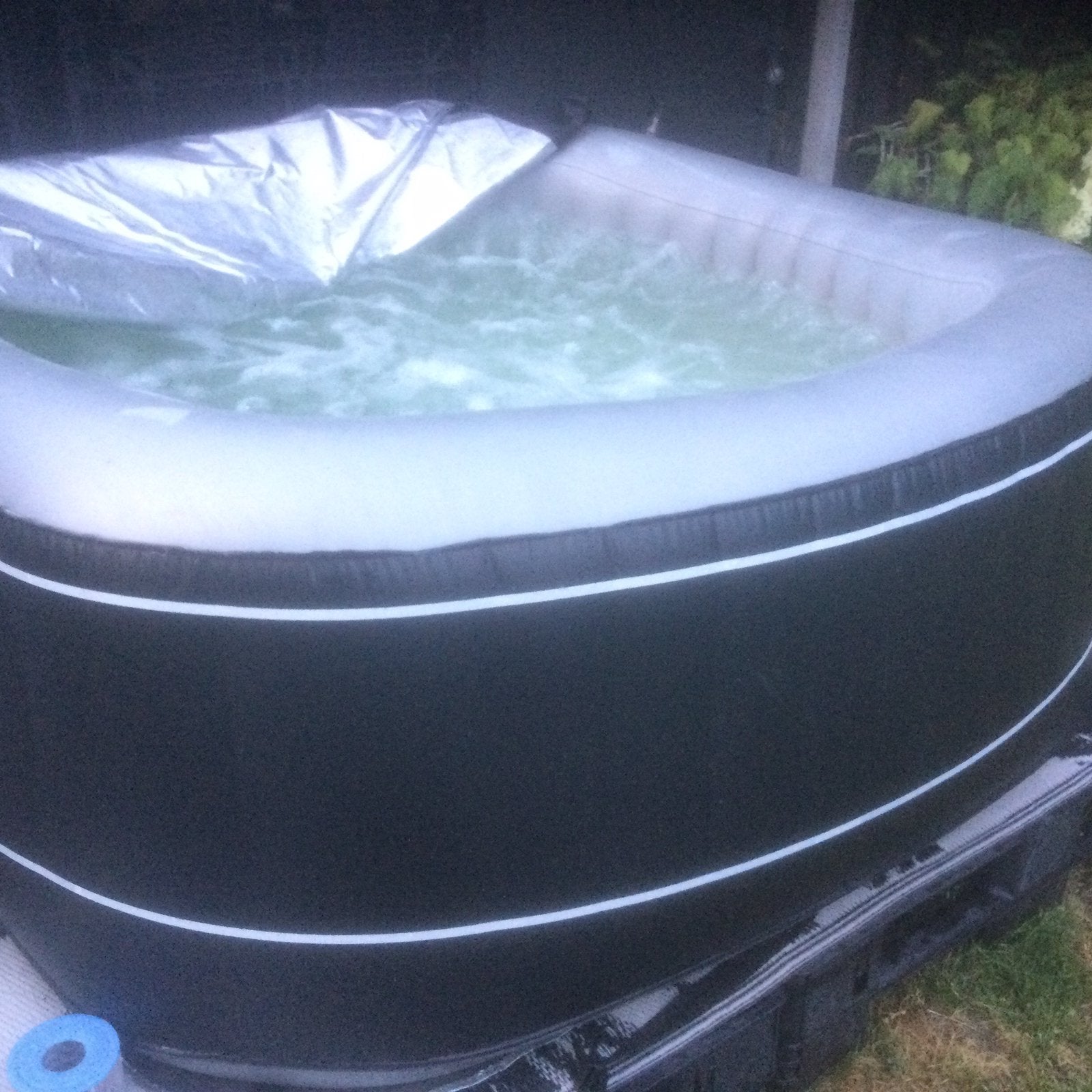 Opblaasbare  hottub, Ophalen, Gebruikt