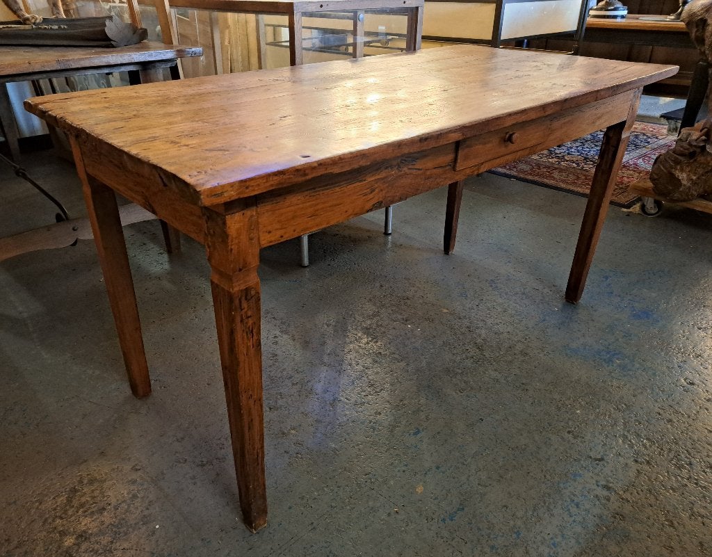 Echte antieke Franse tafel een kleine maat 152 x 73 x 78 cm, Ophalen