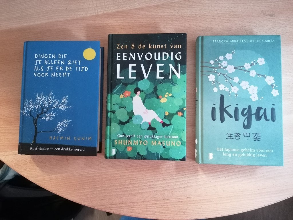 DE 3-DRIE BOEKEN SAMEN Ikigai Japanse geheim gelukkig leven, Ophalen of Verzenden, Zo goed als nieuw