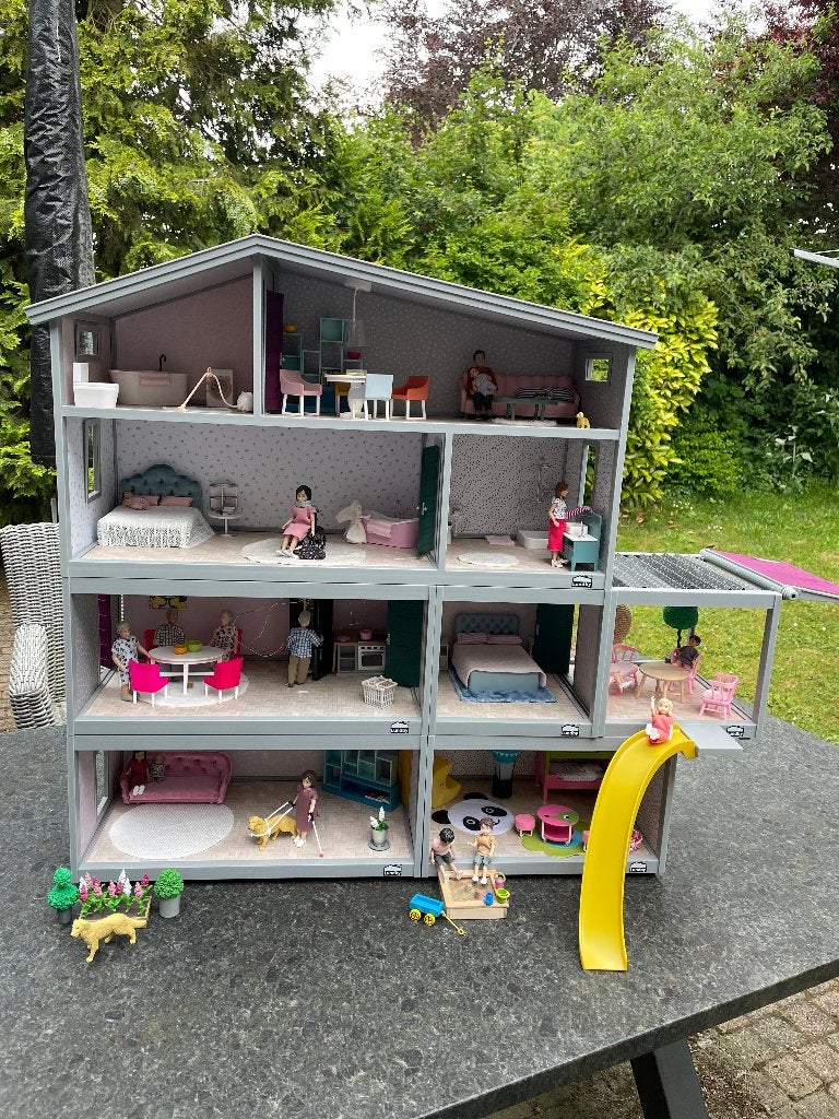 Groot Lundby poppenhuis met heel veel accessoires, Ophalen, Zo goed als nieuw, Poppenhuis