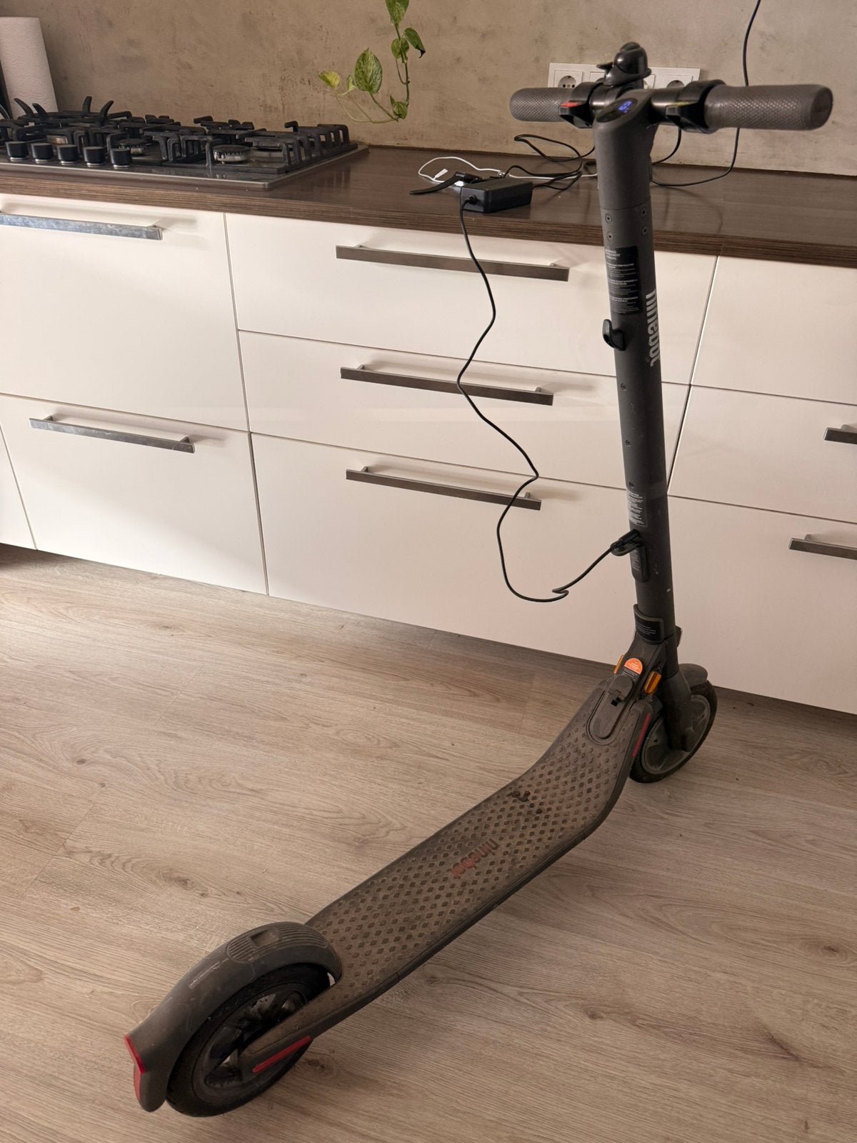 Ninebot E22E, Ophalen, Zo goed als nieuw, Elektrische step (E-scooter)