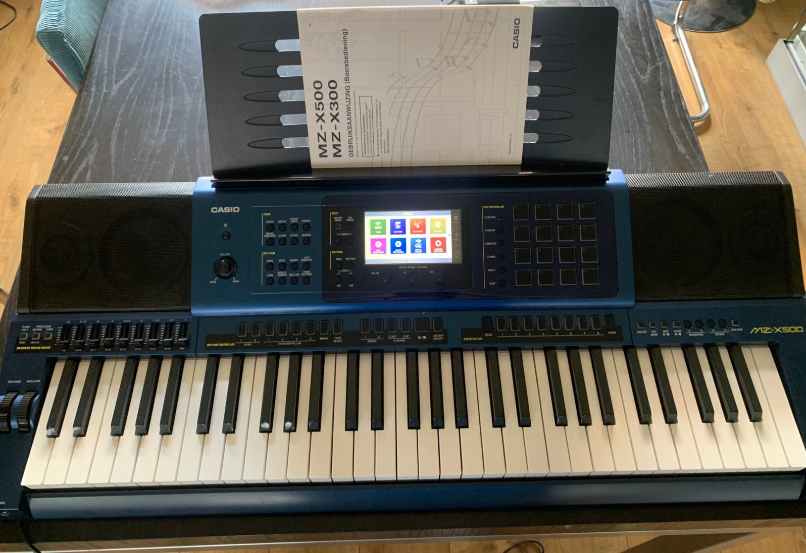 Casio MZ-X500 keyboard, Muziek en Instrumenten, Keyboards, Ophalen, Zo goed als nieuw, 61 toetsen, Casio