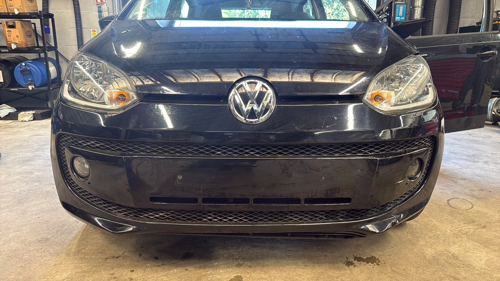 Volkswagen Up voorbumper, BESCHADIGD, Ophalen, Voor, Volkswagen, Bumper